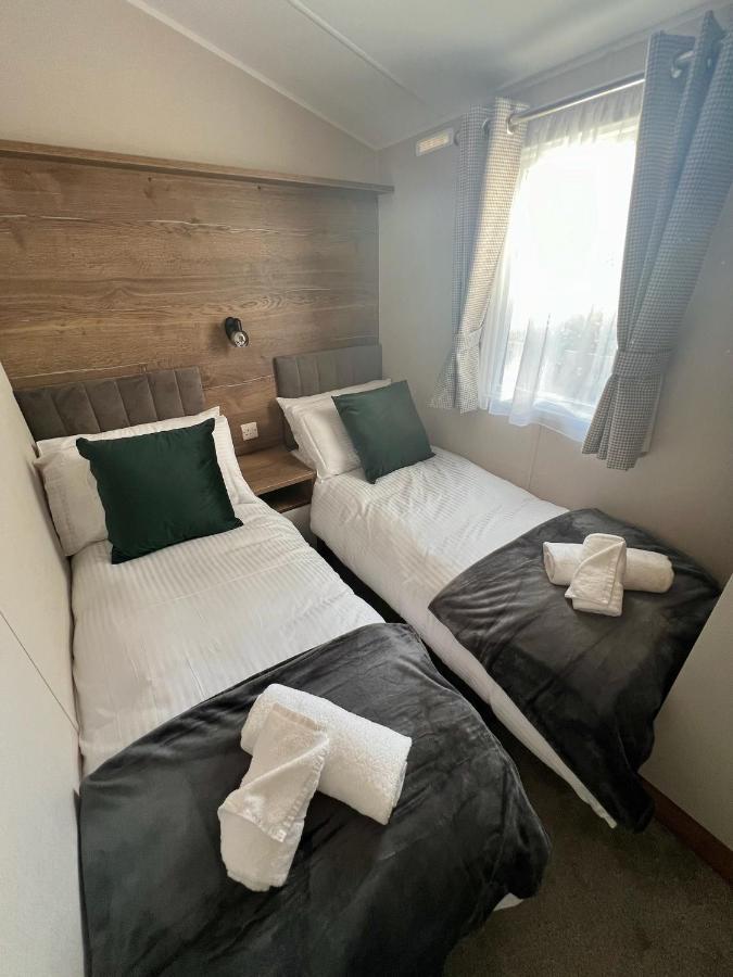 Silver Birch Lodge อาวีมอร์ ภายนอก รูปภาพ